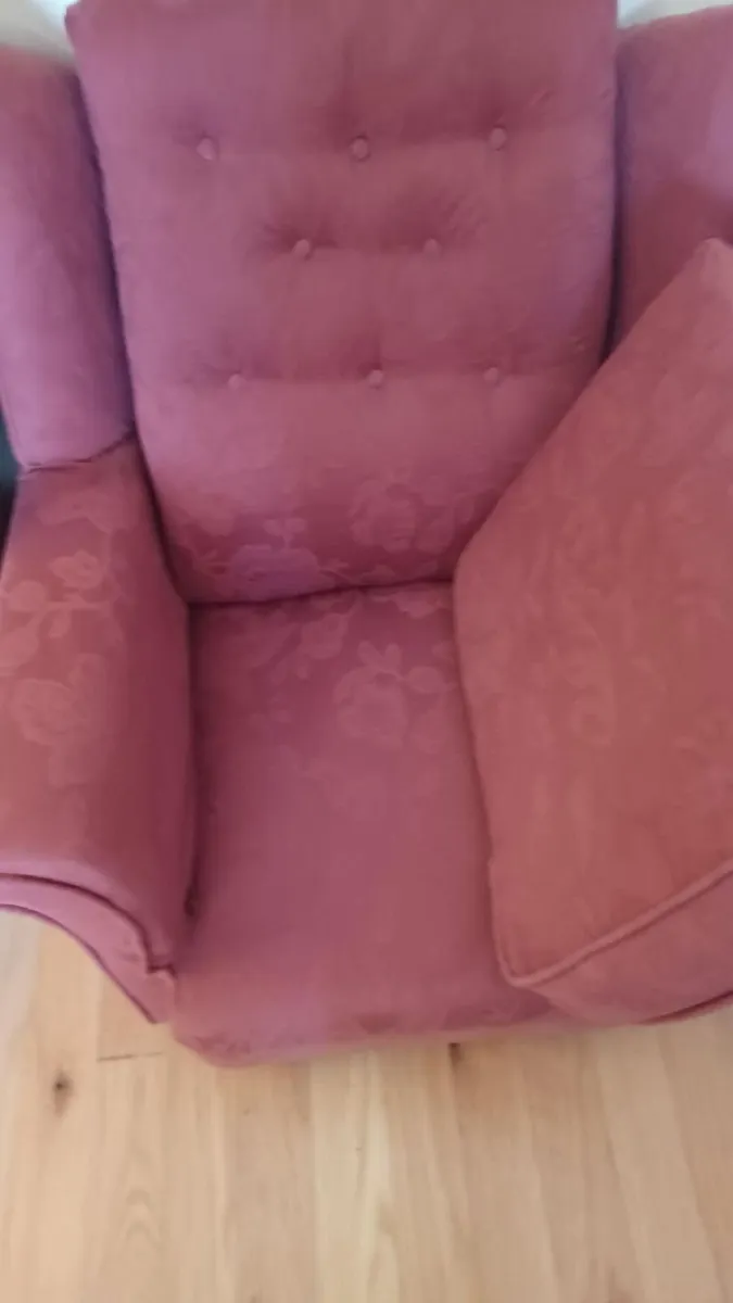 Couch & two arm chairs - Image 3