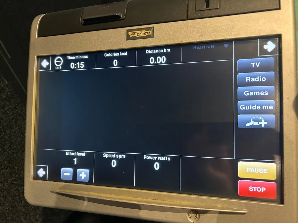 Technogym Elliptical Crosstrainer - Image 4