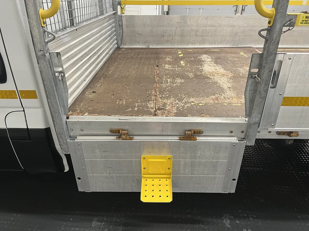 2021 Iveco Daily Dropside Van - Image 2