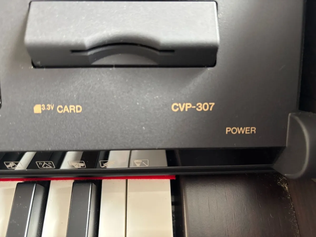 Yahama Clavinova digital piano - Image 2