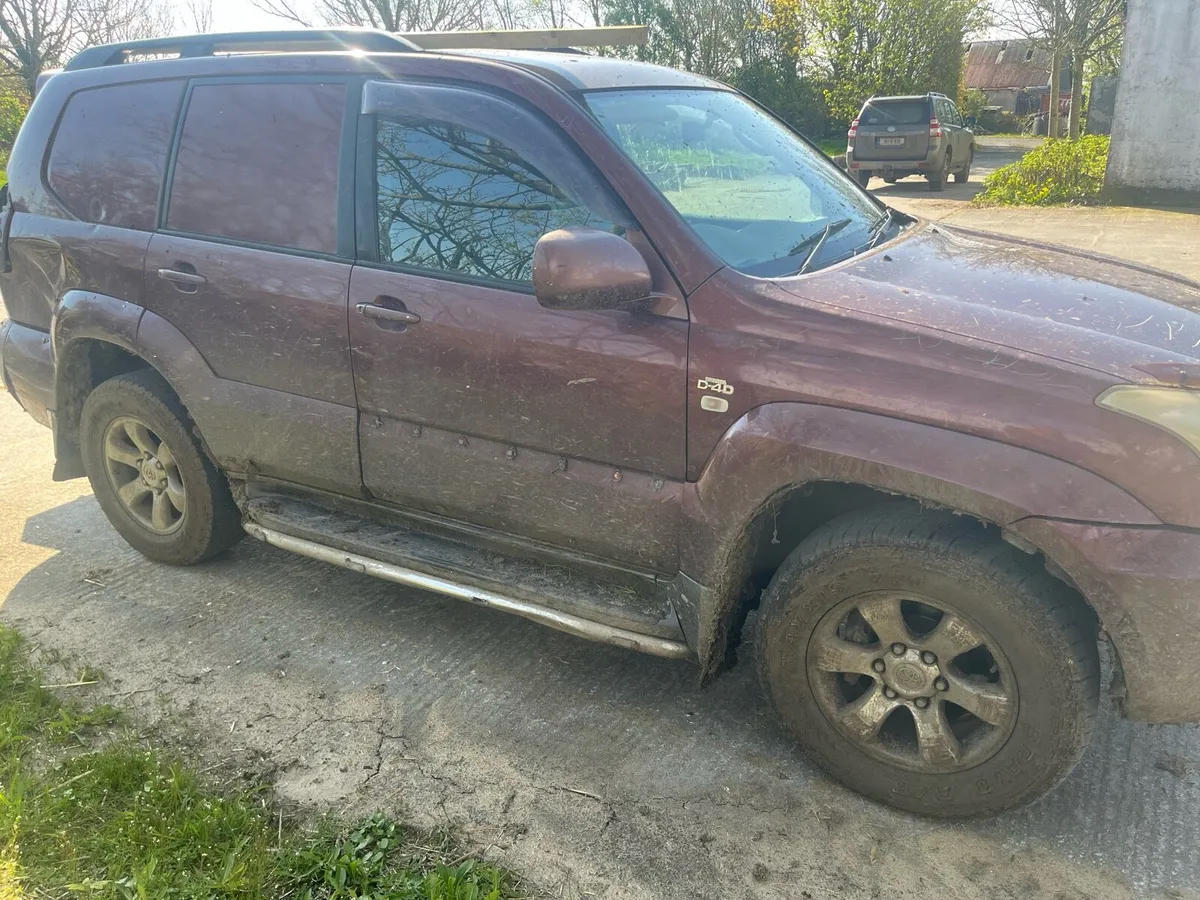 Land Cruiser 05 - Image 2