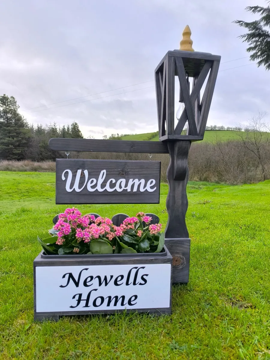 Personalised planter, with lantern - Image 1