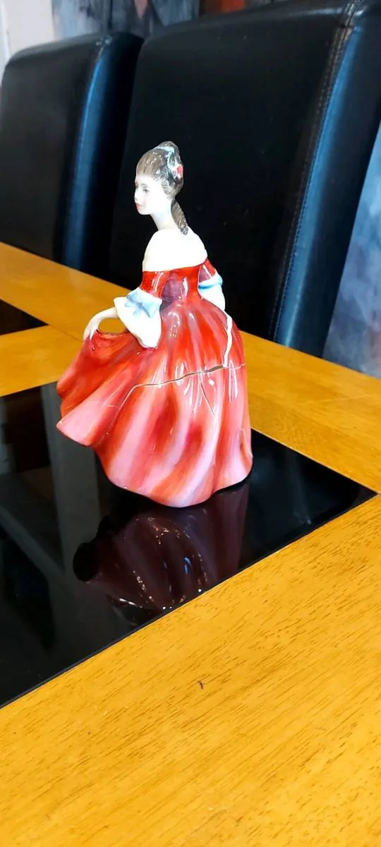 Royal Doulton Southern Belle HN 2229. - Image 3