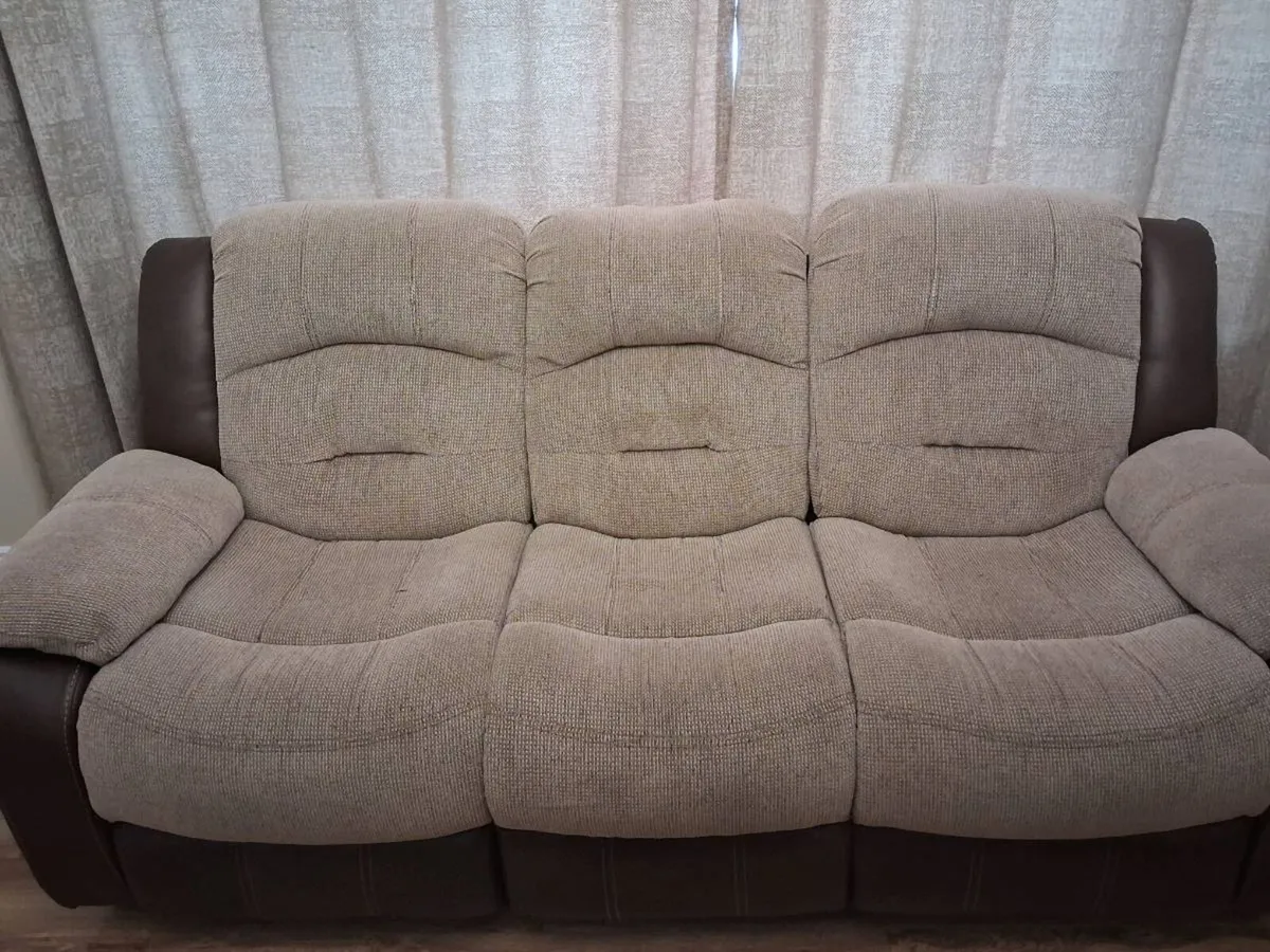 3 piece suite - Image 1