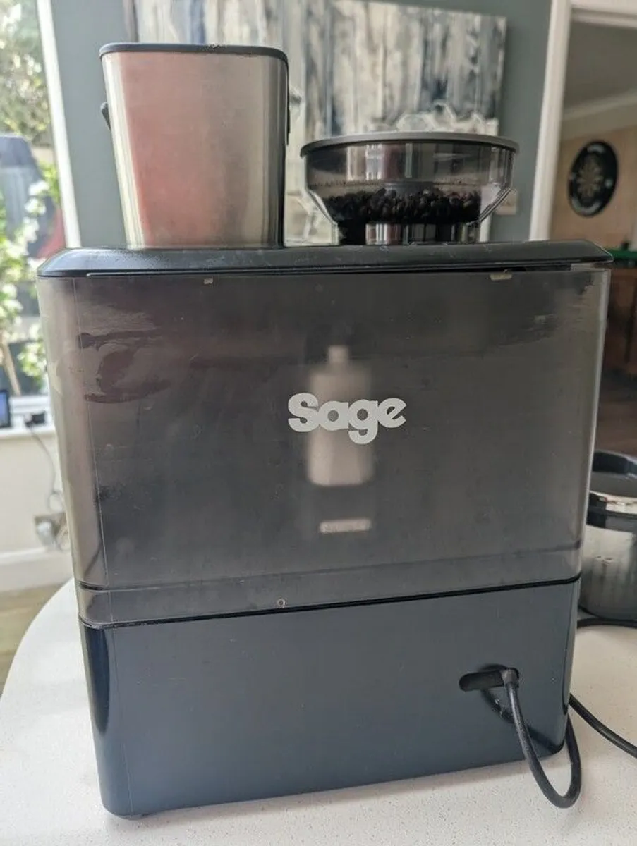 SAGE Barista Express Coffee Machine + Accessories - Image 3