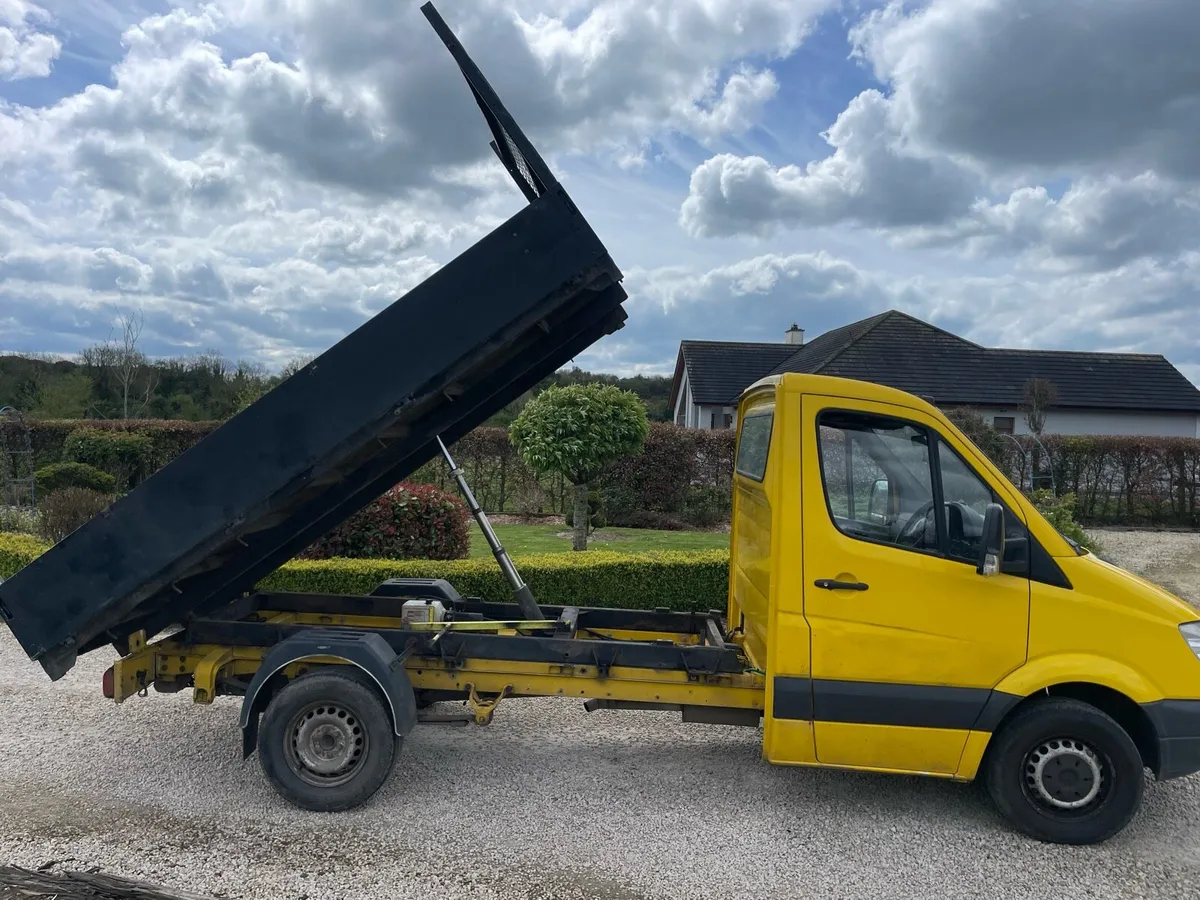 Mercedes sprinter tipper van - Image 3