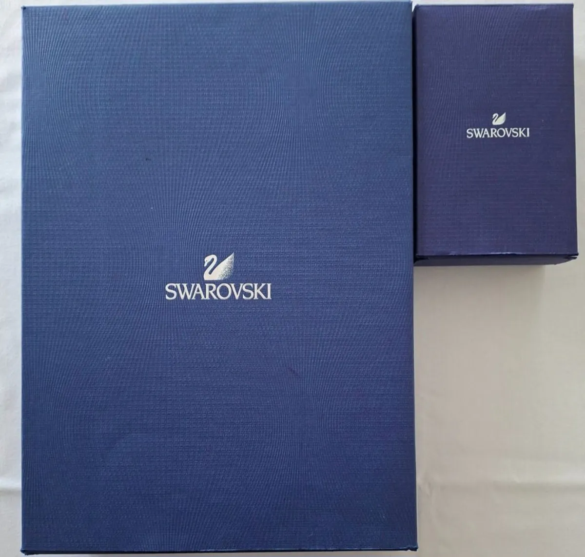 SWAROVSKI Lucky Goddess Set - Image 2