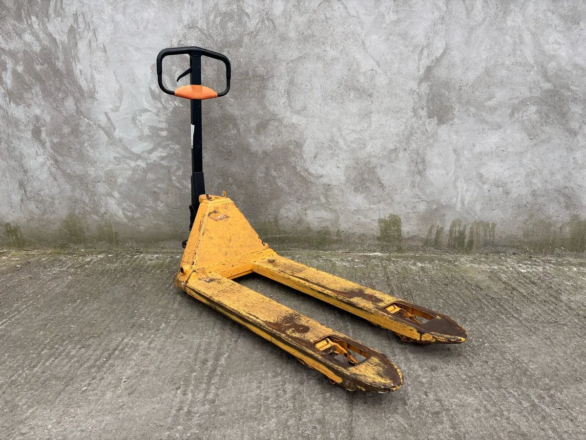 Pallet Truck 2T - Image 1