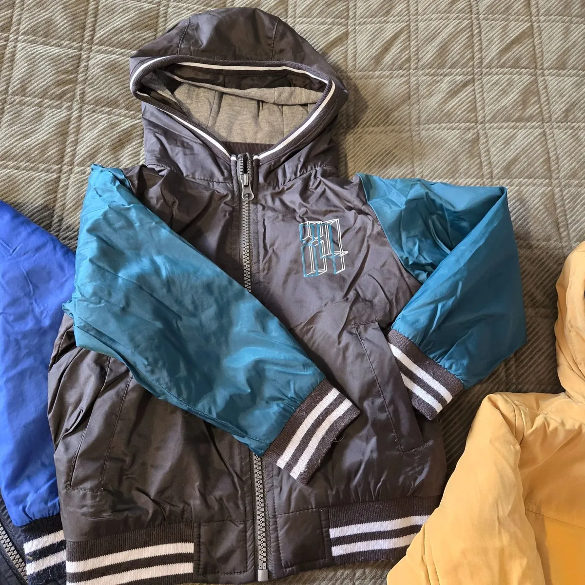 Jackets boy 3-4 - Image 2