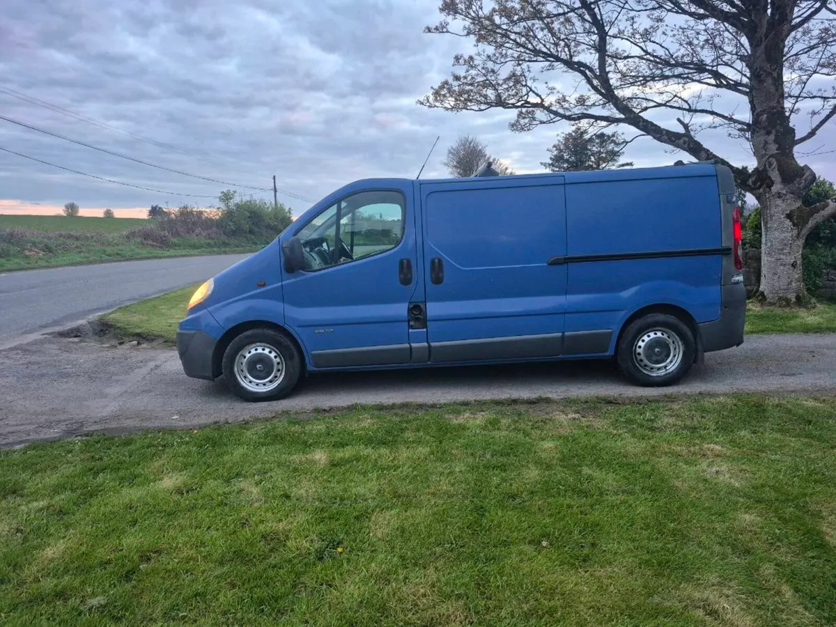 Renault Traffic - Image 3