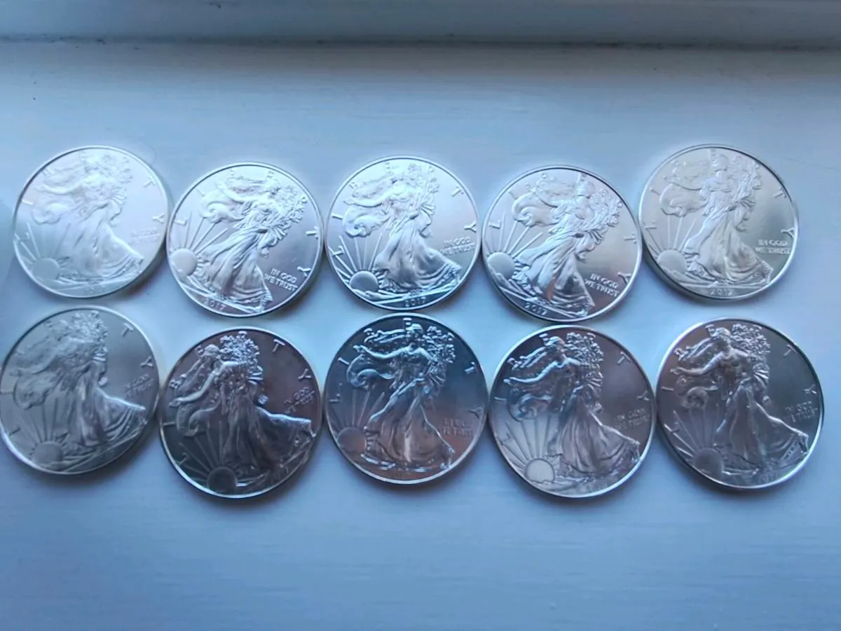10 American eagle 1oz silver coins - Image 2