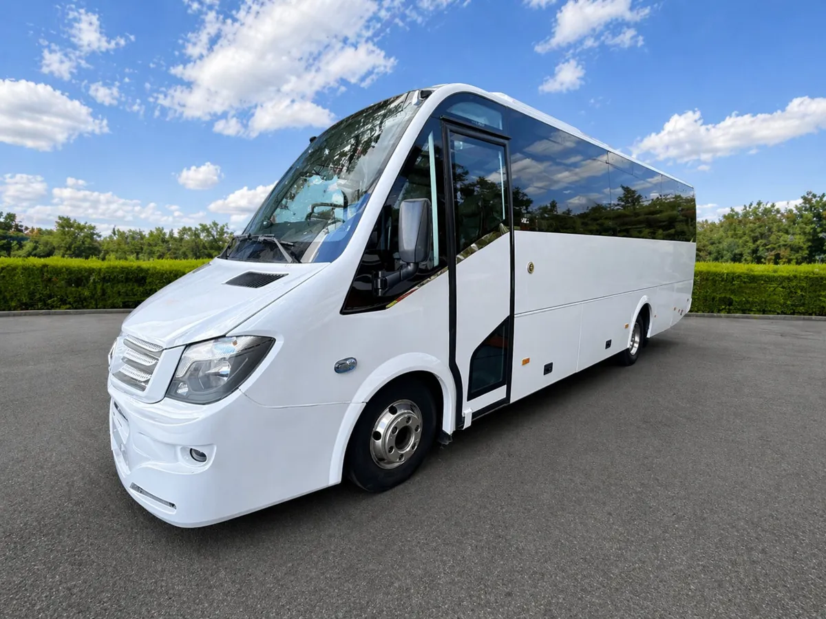 2016 MERCEDES BENZ TURAS 900 33 SEATER AUTO - Image 1