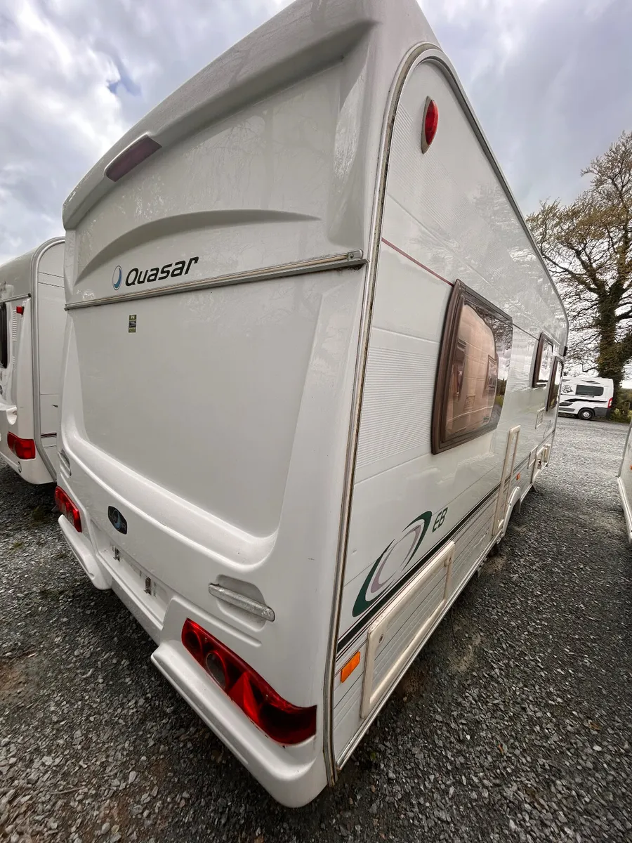 Lunar quasar fixed bed caravan - Image 3
