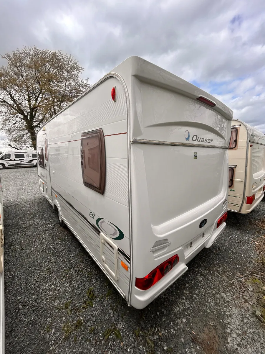 Lunar quasar fixed bed caravan - Image 4