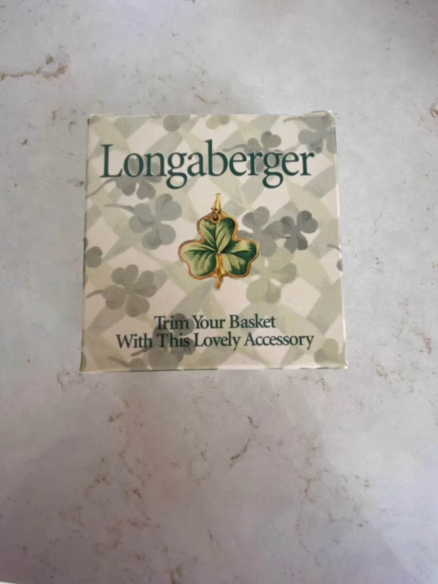 Ornament for a basket - Image 2