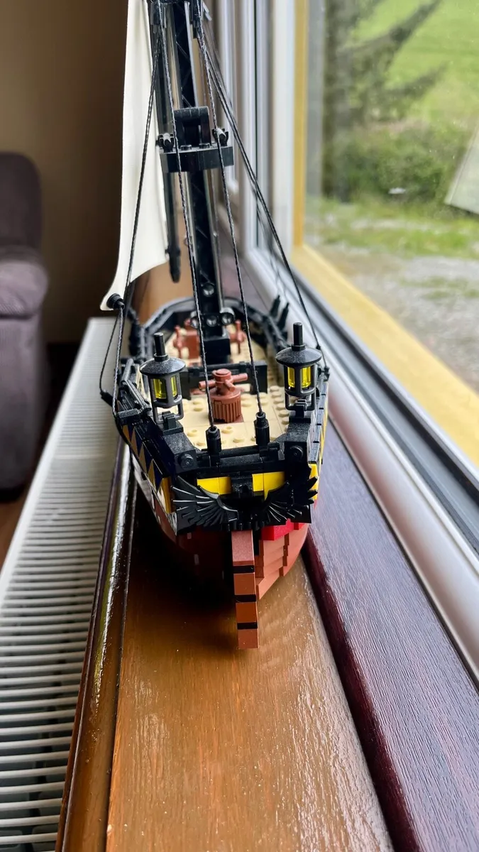 LEGO MOC The Raven Claw - Pirate Castle Ship Boat - Image 3