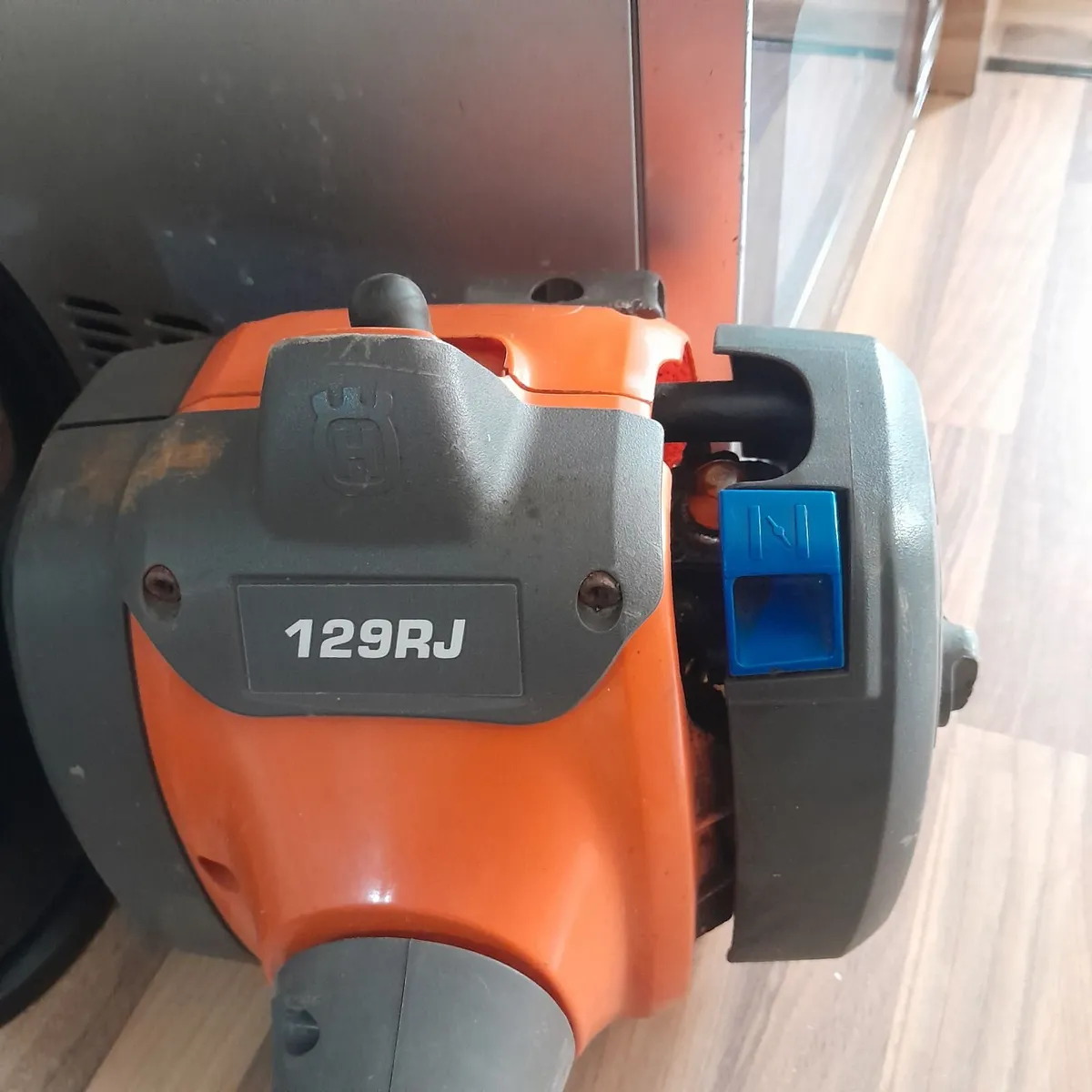 Petrol strimmer - Image 1