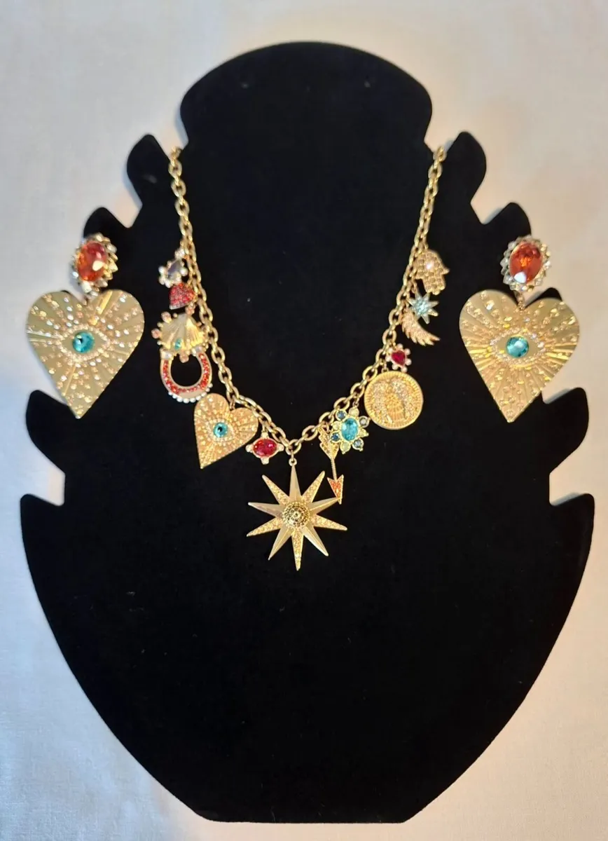 SWAROVSKI Lucky Goddess Collectible Set – NEW - Image 3