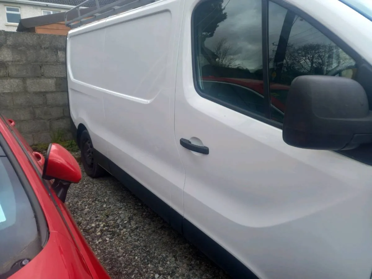 Renault traffic - Image 2