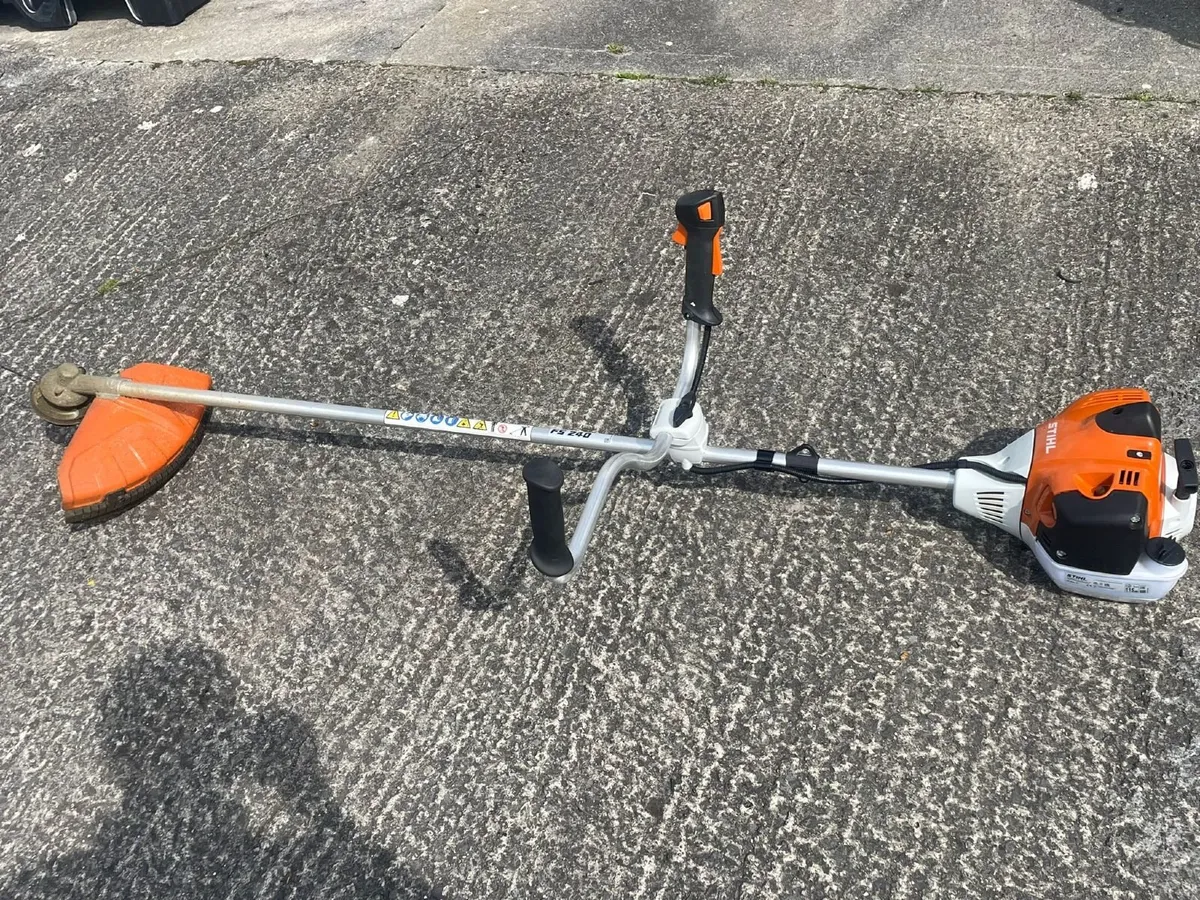 STIHL FS 240 strimmer - Image 3