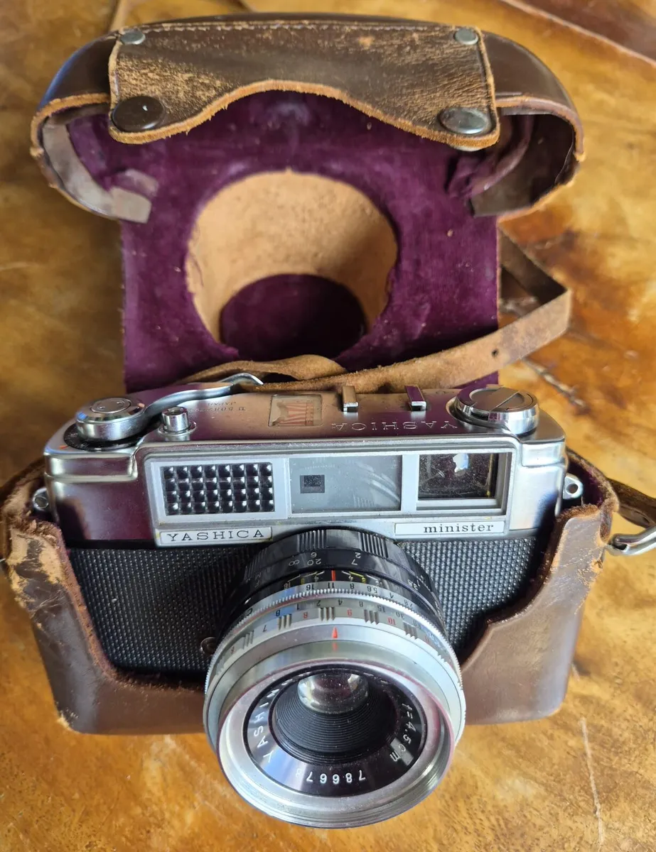 Yashica Minister Rangefinder Camera - Image 2