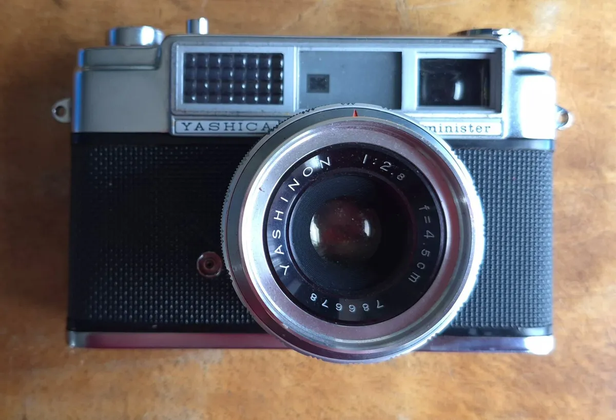 Yashica Minister Rangefinder Camera - Image 4