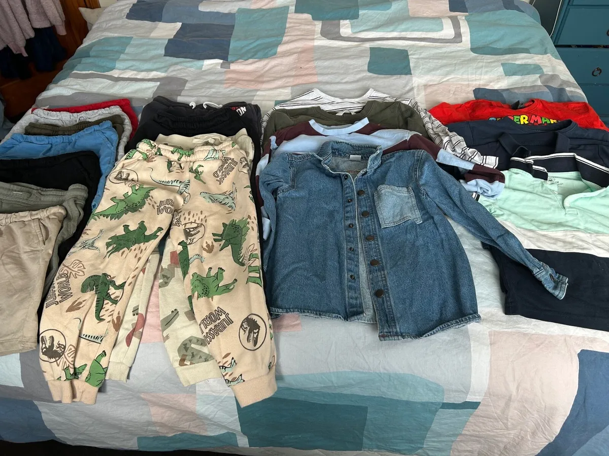 Boys clothes - Image 1