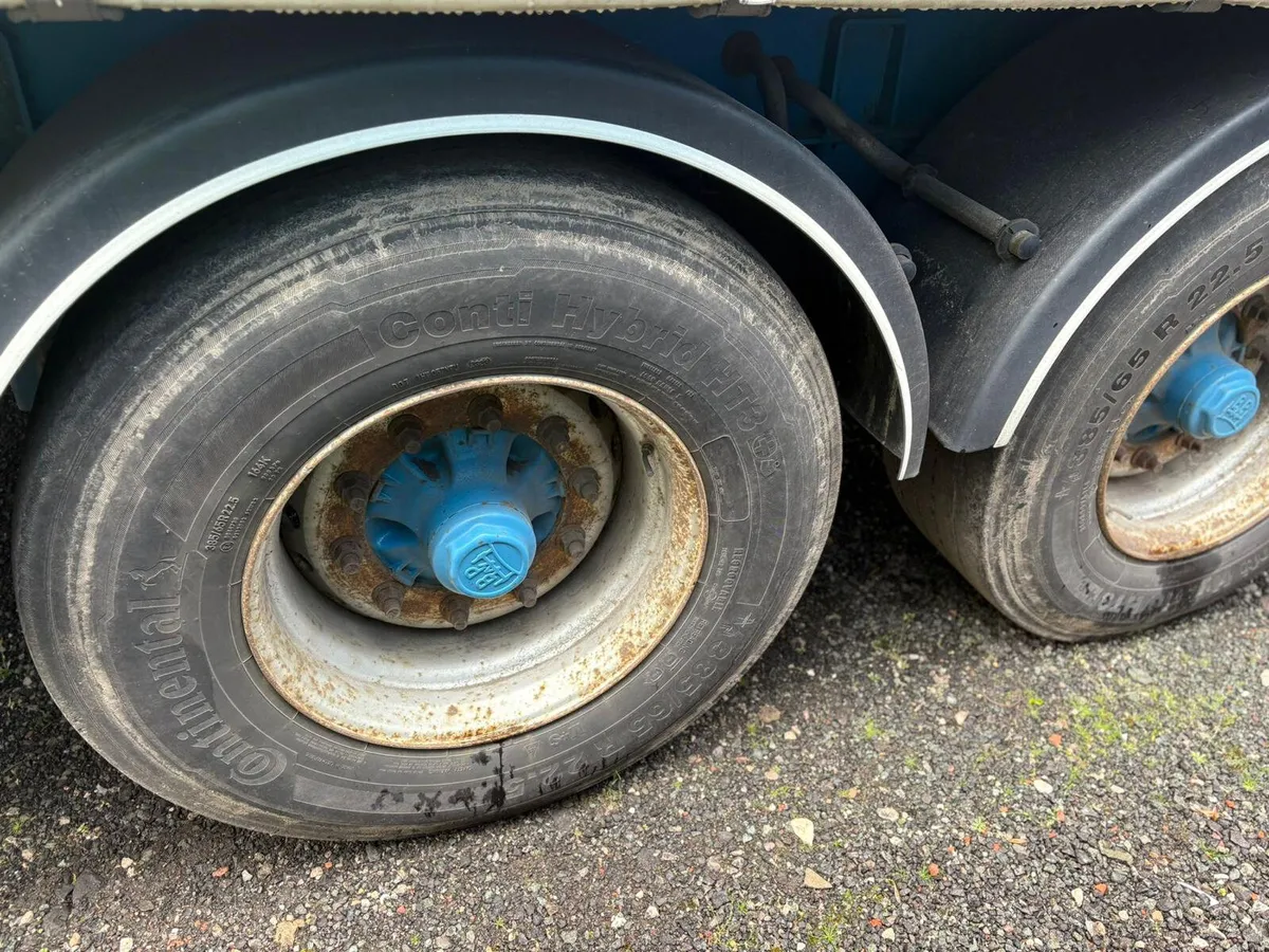 2019 SDC Curtainside - Image 3