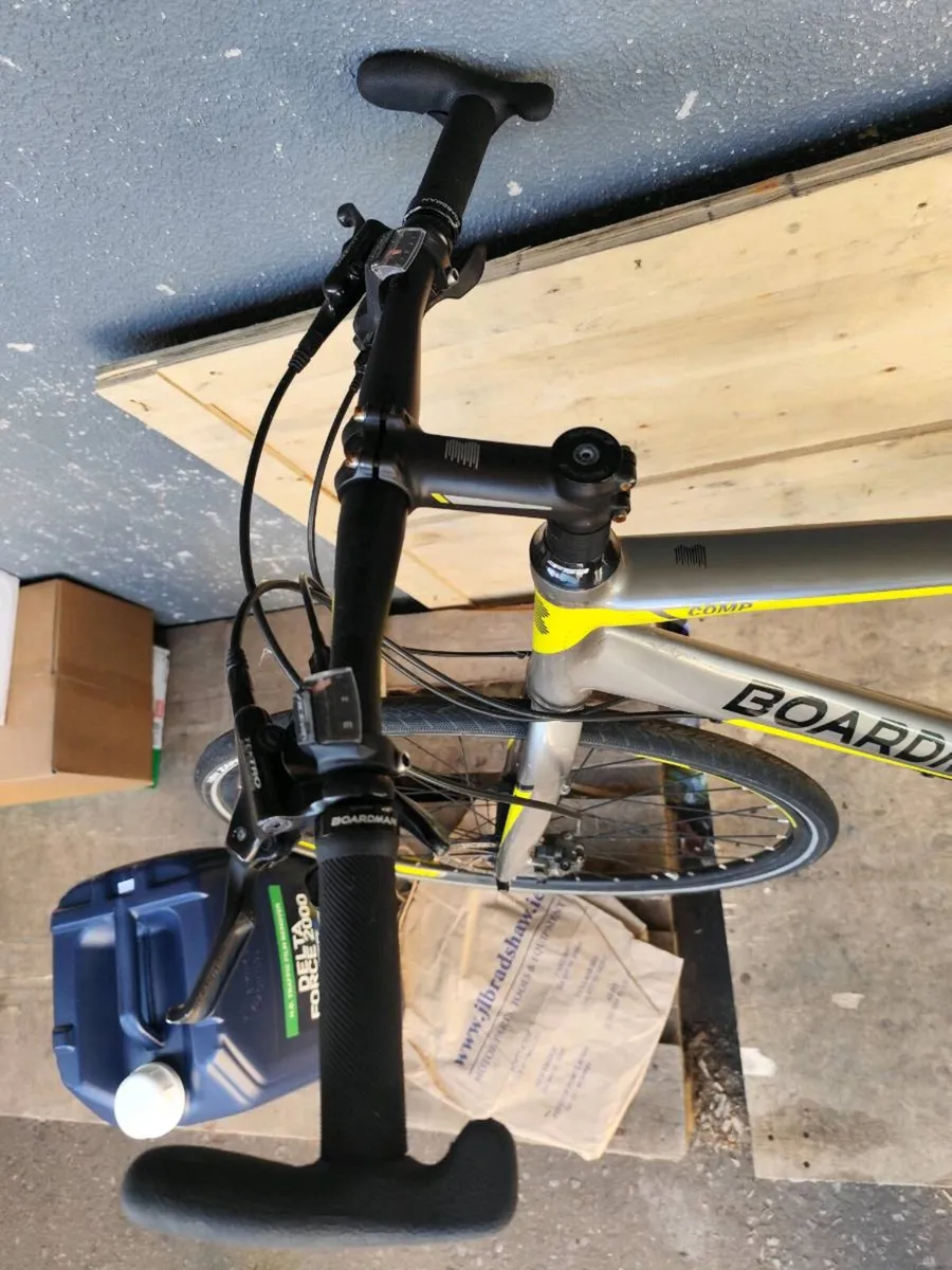 Hybrid road bike - Image 4