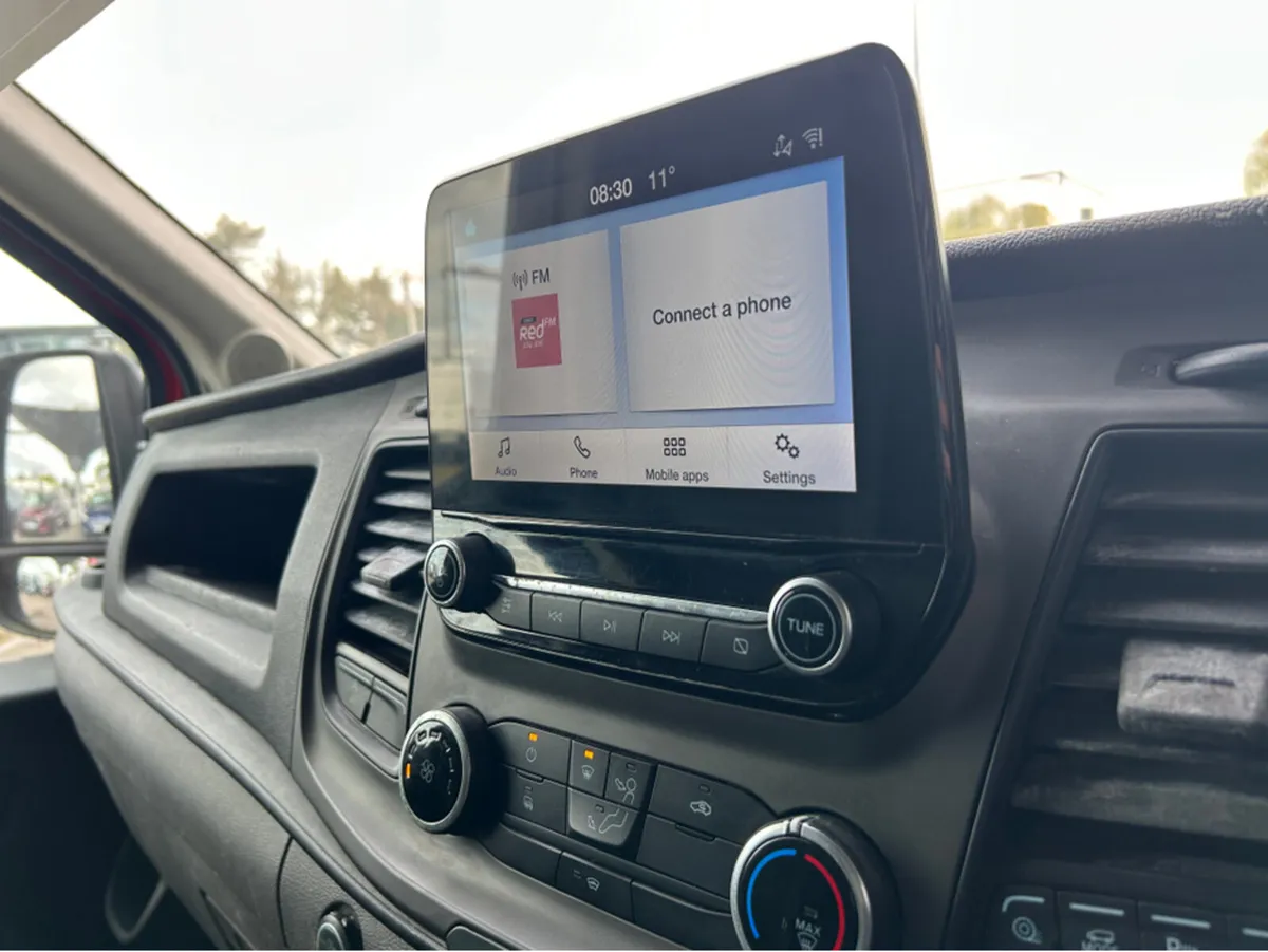 Ford Transit 350L TREND 2.0 TD 105BHP M6 RWD 3DR - Image 3