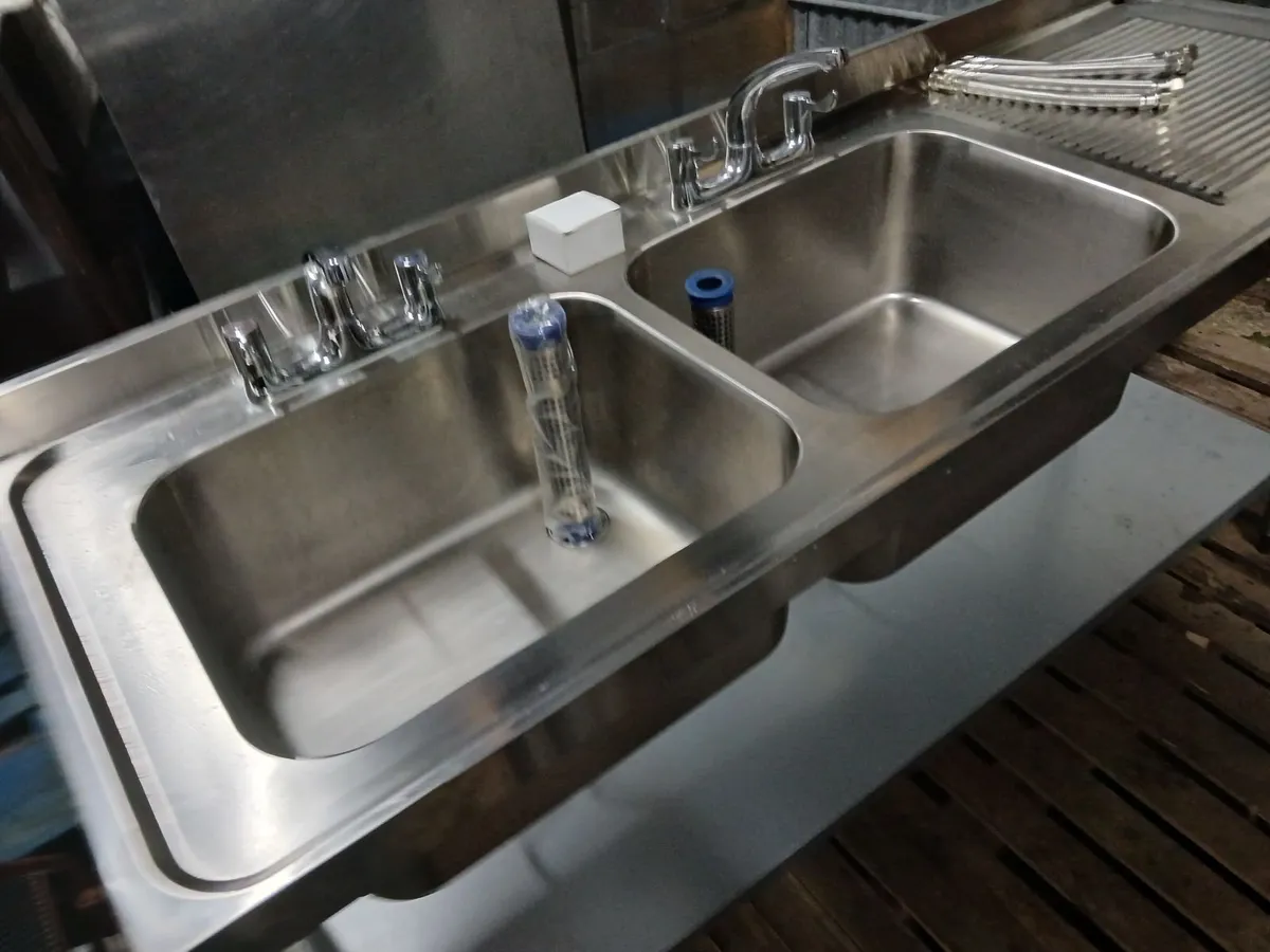 Staneless steel cabbinet double sink unit complete - Image 1