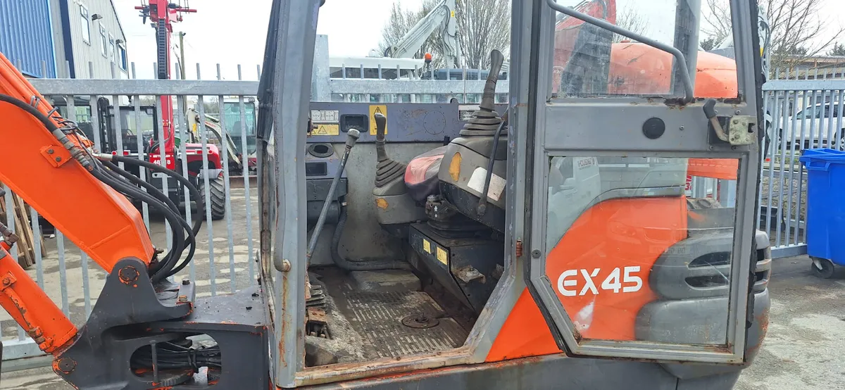 Hitachi EX45 - Image 4