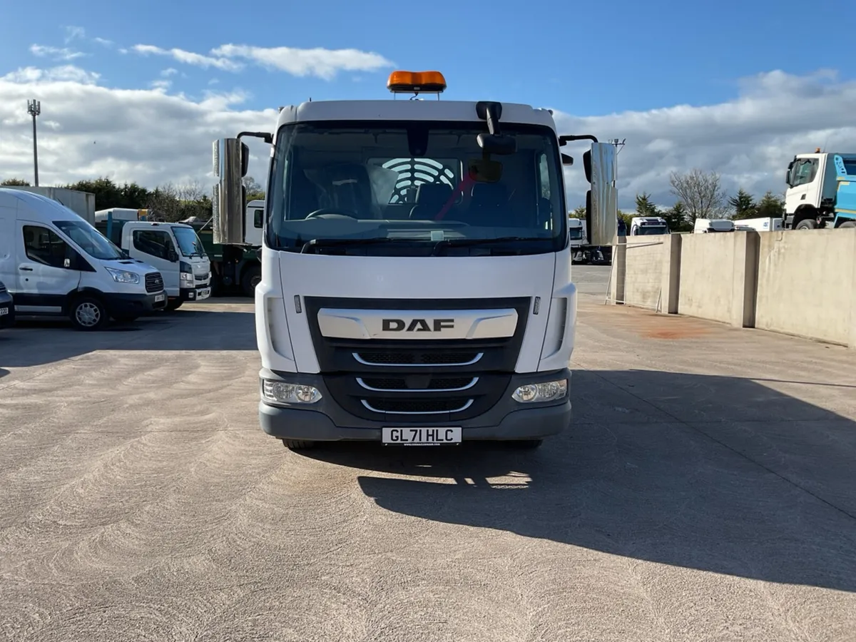 2022 DAF LF180 4x2 Tipper - Image 2