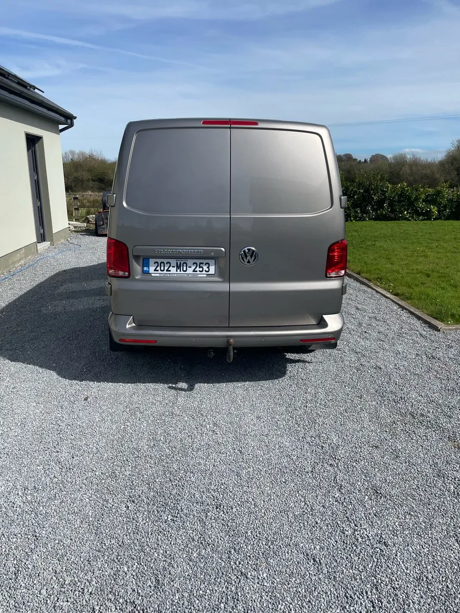 Vw  transporter 150bhp DSG - Image 4