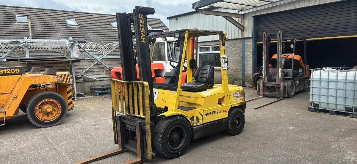 Diesel forklifts 2 ton to 12 ton all models - Image 1