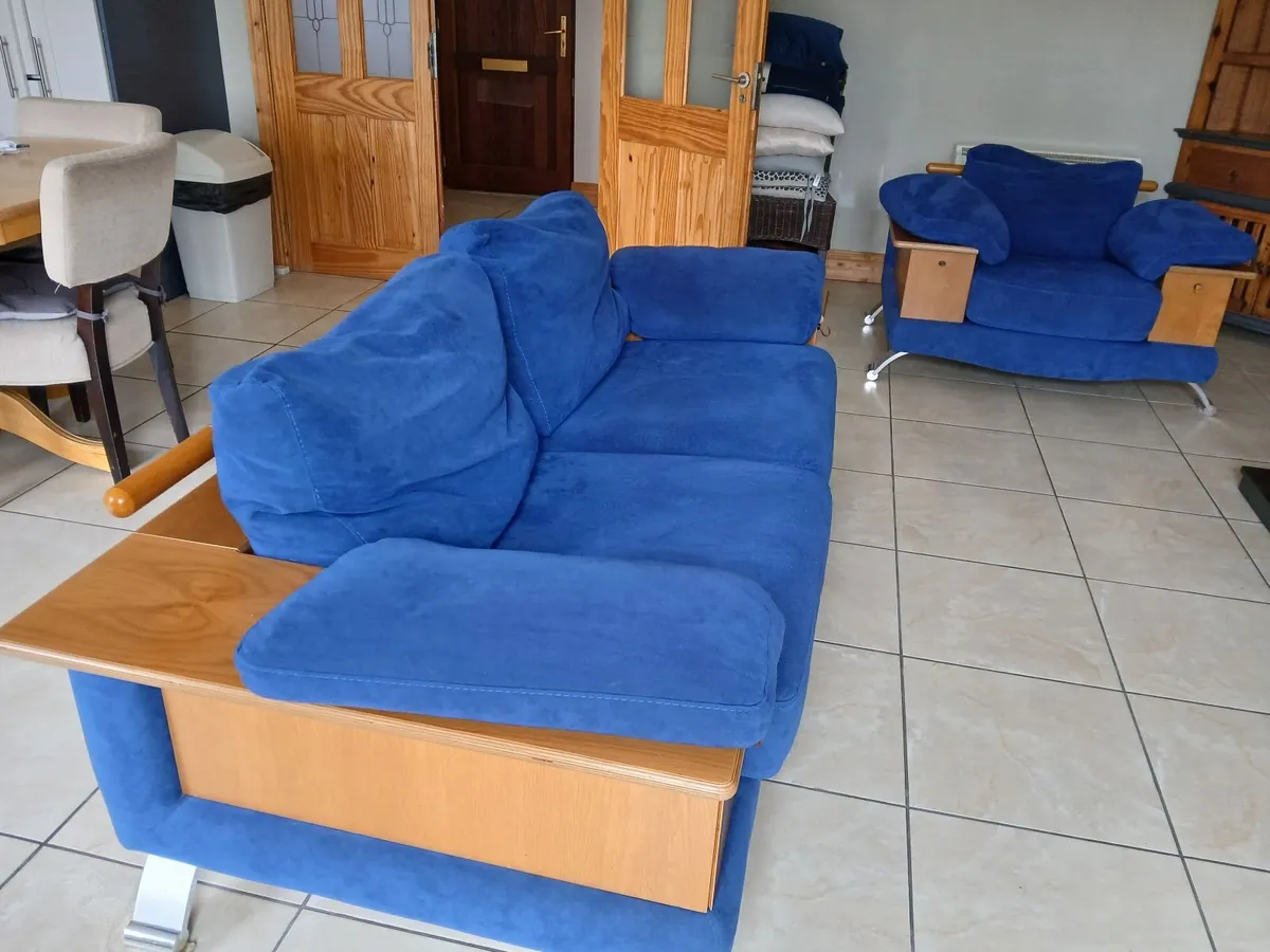 Nicoletti 3 seater sofa and armchair - Image 2