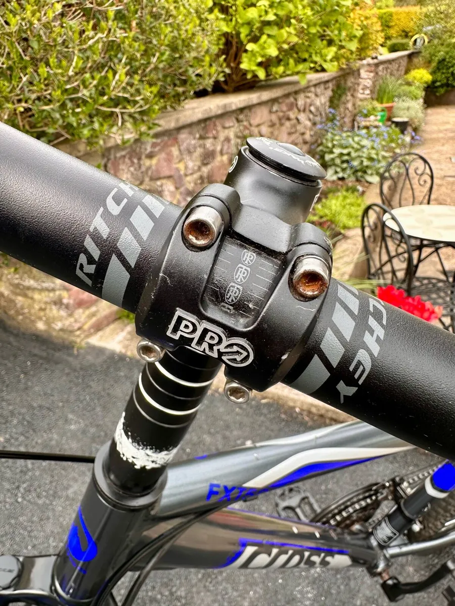 Selling a Cross FXT500 bike - Image 4