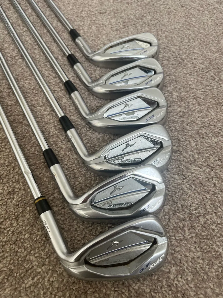 Mizuno JPX 900 Hot Metal Irons - Image 1