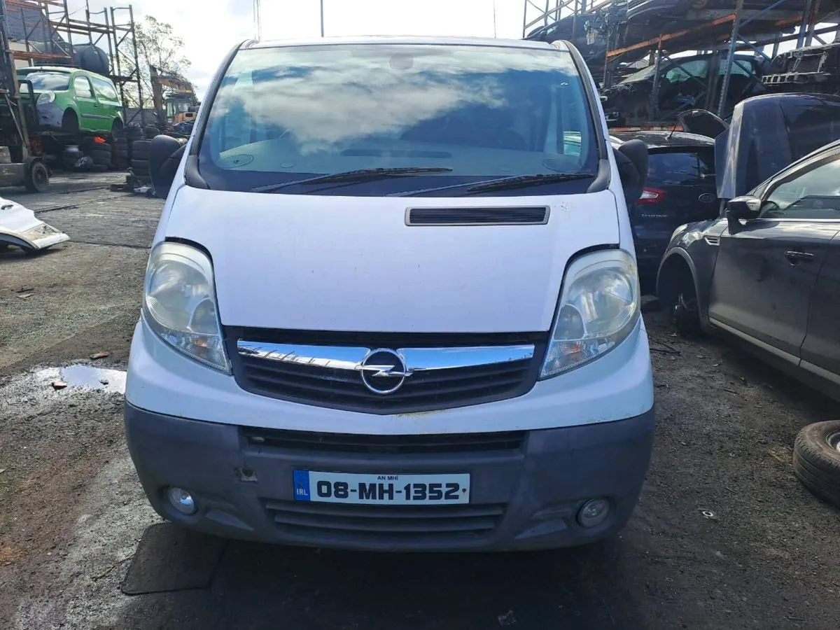 08 Opel Vivaro 2.5 breaking for parts - Image 1