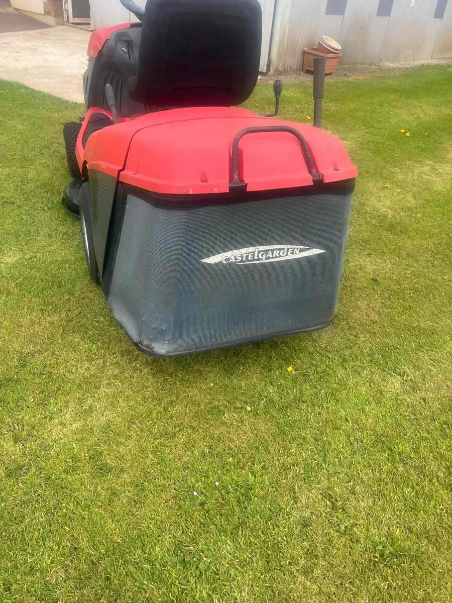 Castlegarden mower - Image 3