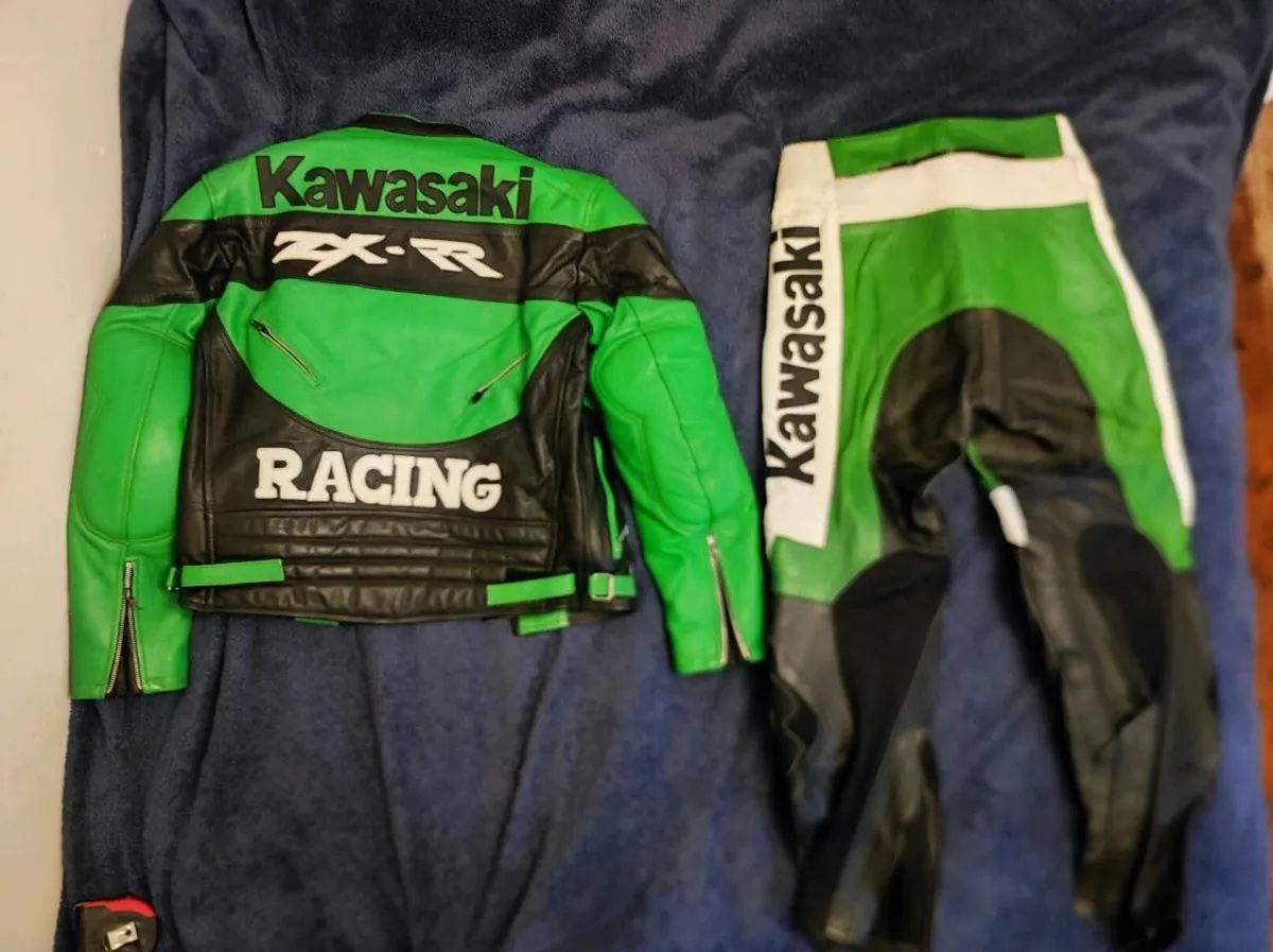 Kawasaki Motorcycle leather suit - Image 3