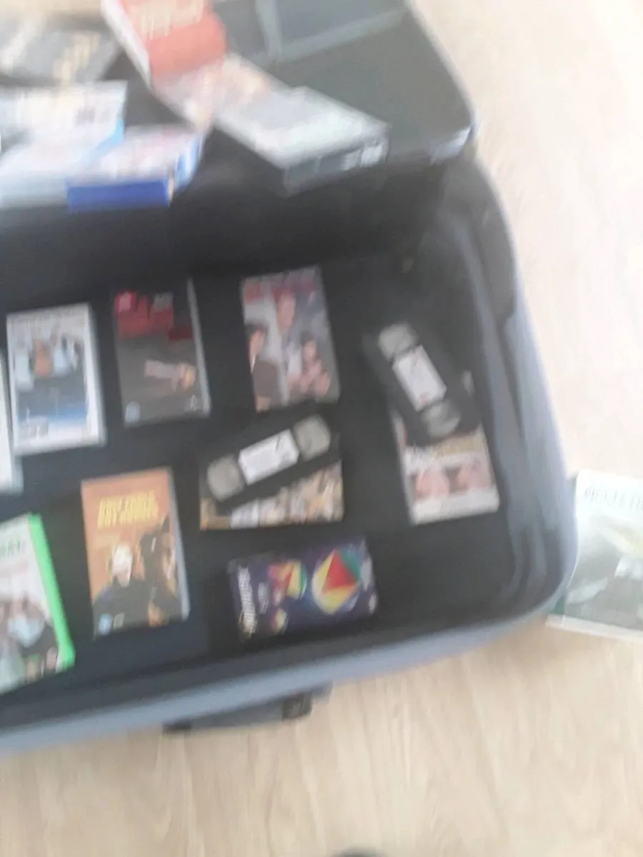 Vhs video 50 of and vhs player 30euro - Image 3