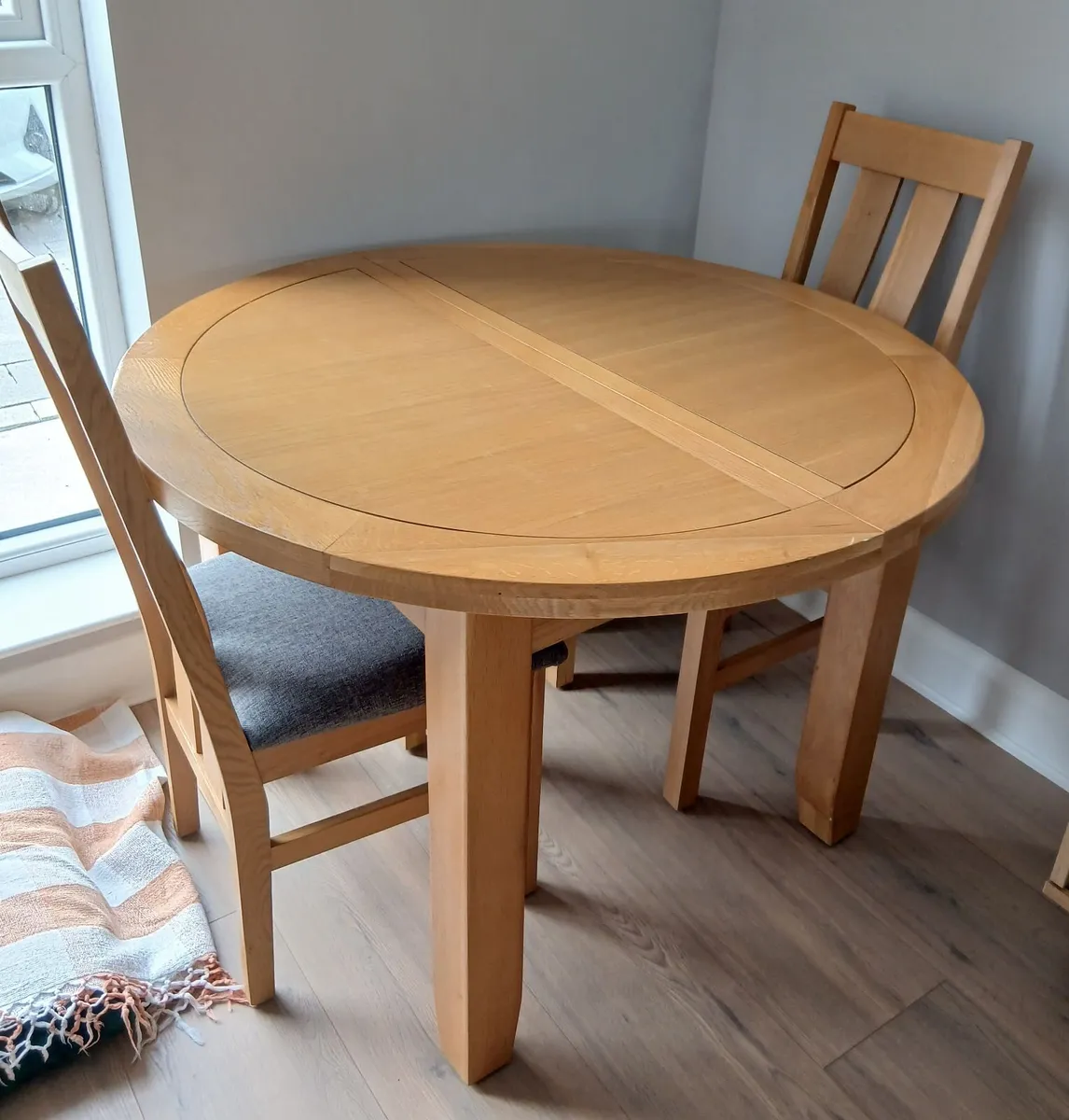 Dining Table Set - Image 1