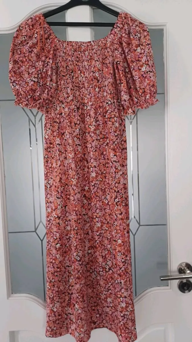 Womens clothing - Image 3