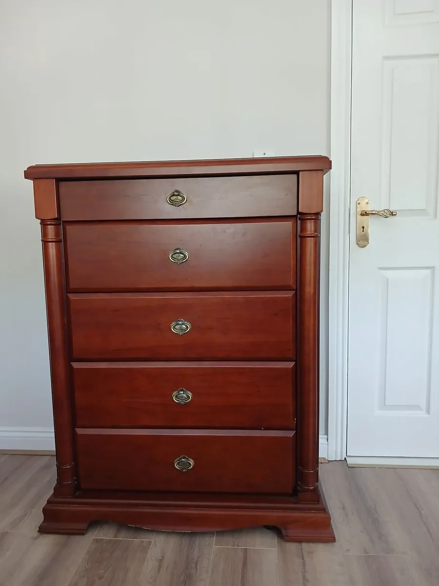 Bedroom furniture  chest of drawers