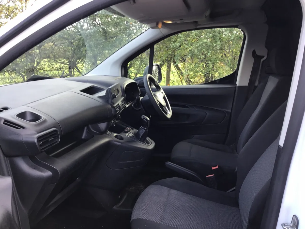 Vauxhall Combo 2020 - Image 3