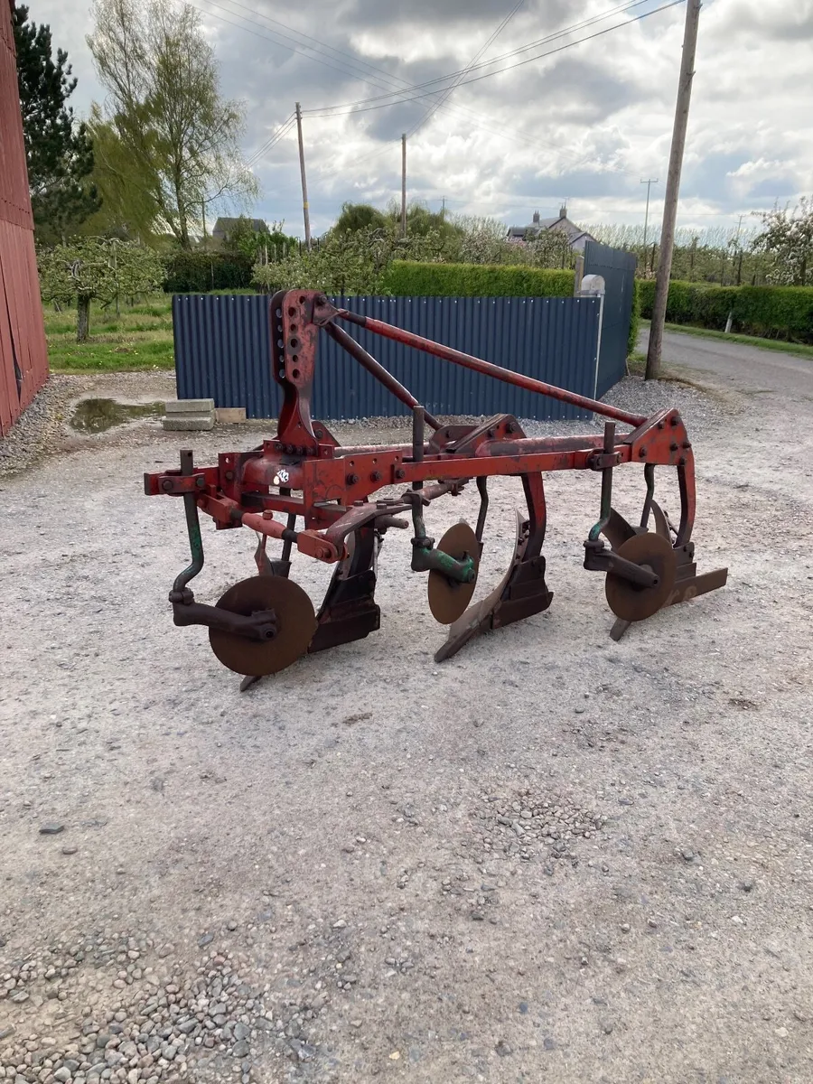 Kverneland  three furrow plough. - Image 4