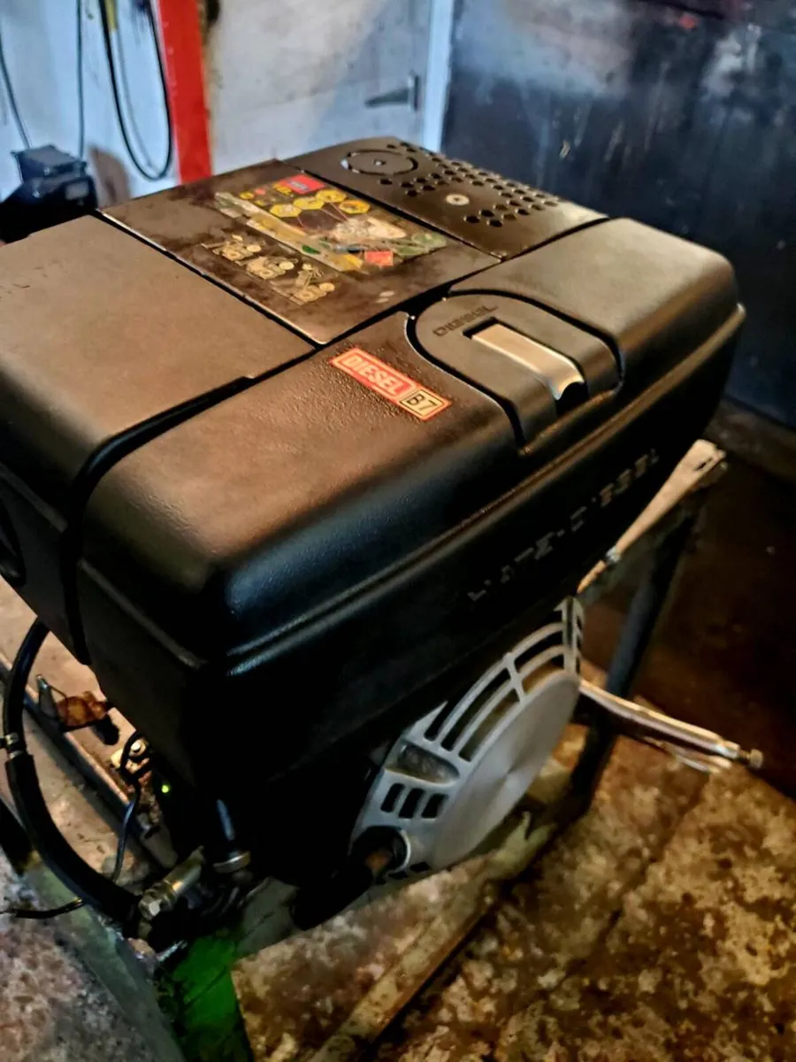 Engine for sale - Image 2