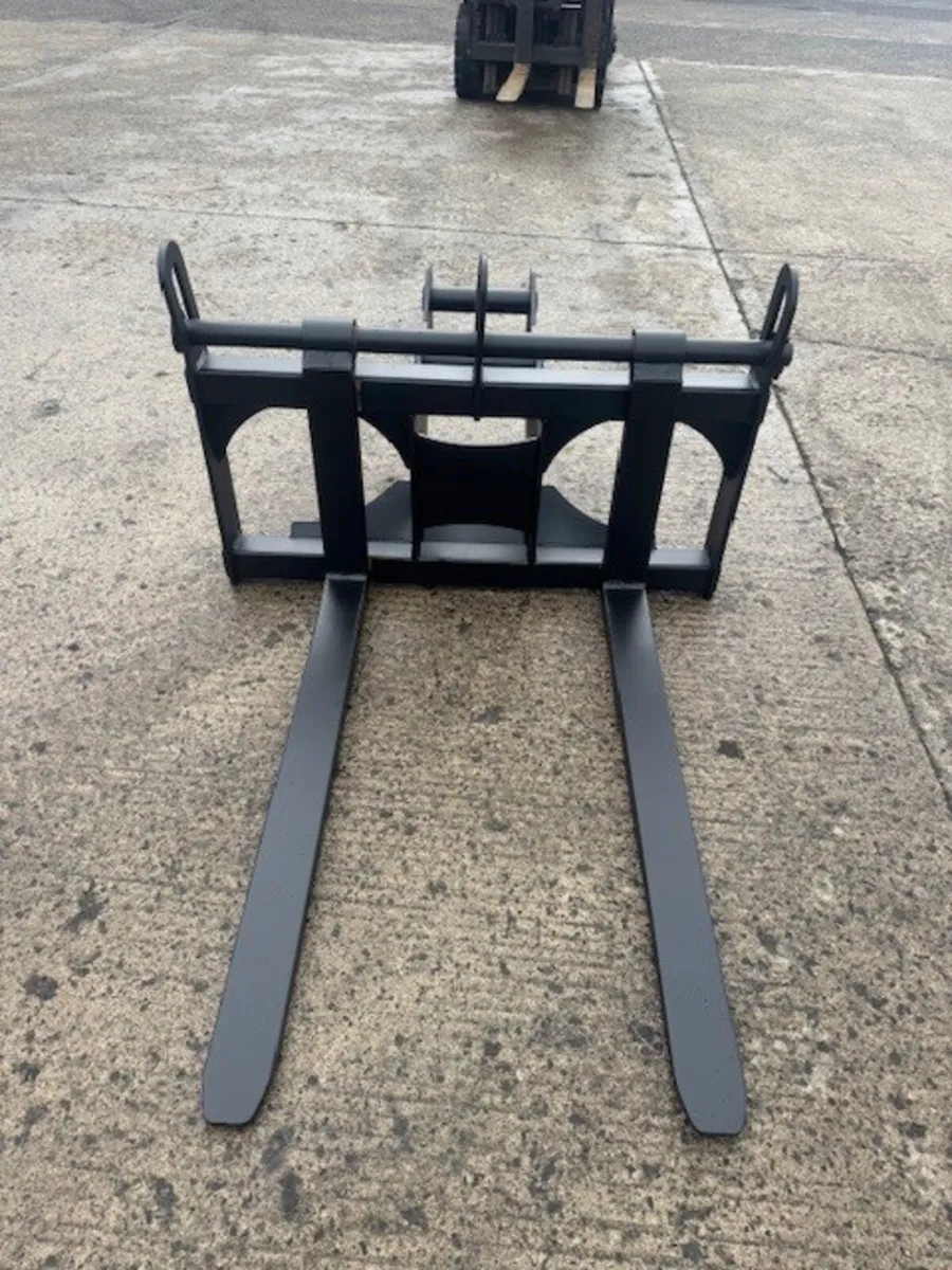 13 ton forks and frame - Image 2