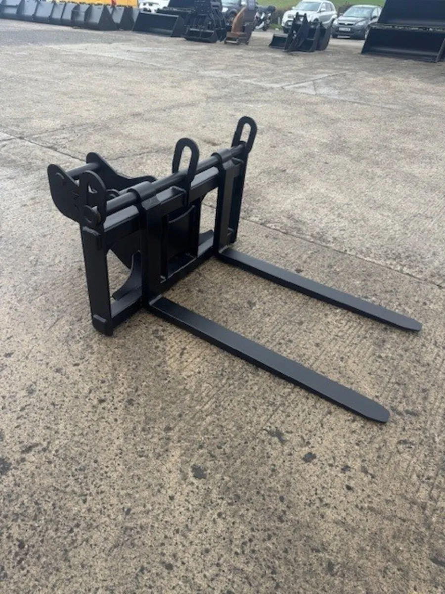 13 ton forks and frame - Image 3